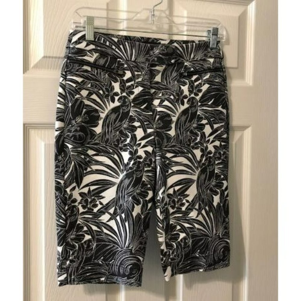 WHBM 12" Bermuda Shorts Size 0 (XS)